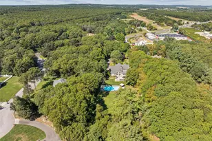 154 Kristine Estate (Montauk Hwy), East Moriches, NY 11940 - Photo 37