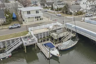 629 E Pine St, Long Beach, NY 11561 - Photo 39