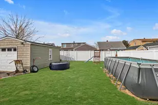 2542 Wantagh Ave, Wantagh, NY 11793 - Photo 13