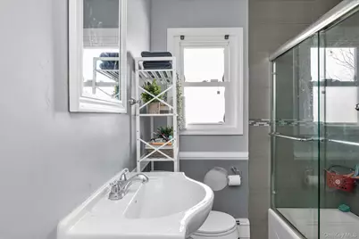 2542 Wantagh Avenue, Wantagh, NY 11793 - Photo 7