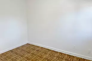 51-21 Goldsmith St, Elmhurst, NY 11373 - Photo 11