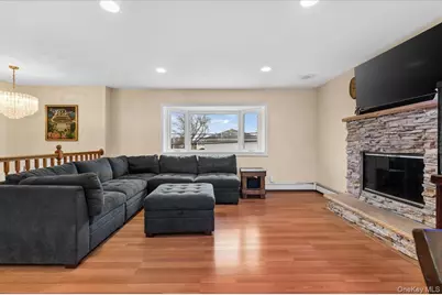 2747 Barbara Road, Bellmore, NY 11710 - Photo 5