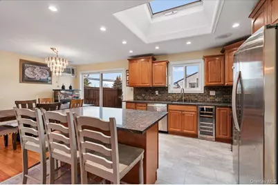 2747 Barbara Road, Bellmore, NY 11710 - Photo 7