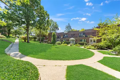 40-01 Little Neck Parkway #11-B, Little Neck, NY 11363 - Photo 21