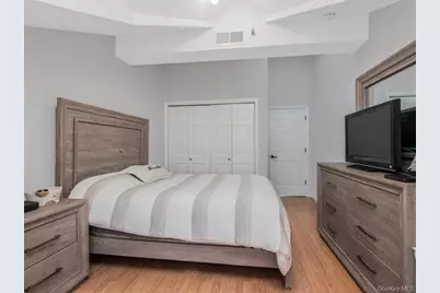 1434 Outlook Avenue #3, Bronx, NY 10465 - Photo 11