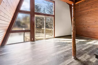 304 Lake Lodge Drive, Pleasant Valley, NY 12569 - Photo 7