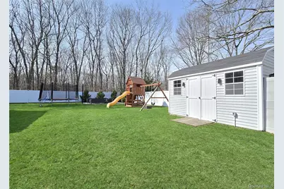 28 Timber Trail Lane, Medford, NY 11763 - Photo 5