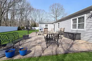 28 Timber Trail Ln, Medford, NY 11763 - Photo 3