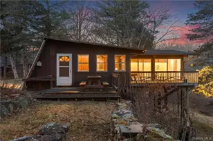 296 Pine Hill Rd, Pleasant Valley, NY 12569 - Photo 25