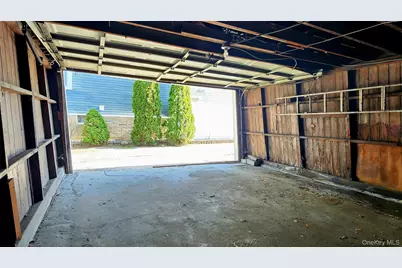 5940 Flushing Avenue, Maspeth, NY 11378 - Photo 19