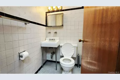 5940 Flushing Avenue, Maspeth, NY 11378 - Photo 11