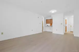 105 Sutton Dr, Mount Kisco, NY 10549 - Photo 7