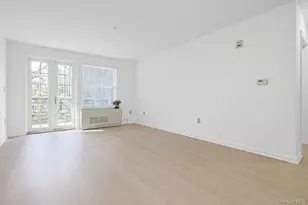 105 Sutton Dr, Mount Kisco, NY 10549 - Photo 5