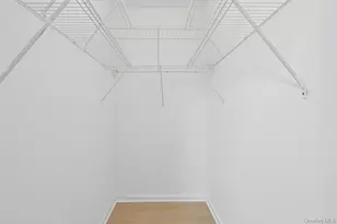 105 Sutton Dr, Mount Kisco, NY 10549 - Photo 17