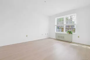 105 Sutton Dr, Mount Kisco, NY 10549 - Photo 11