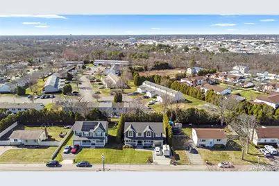 123 Columbus Boulevard, Amityville, NY 11701 - Photo 9