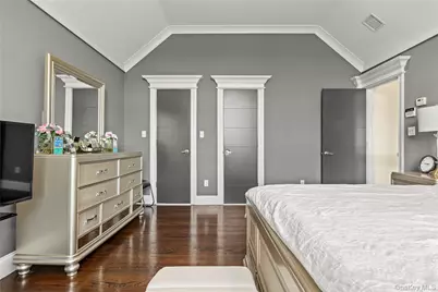 123 Columbus Boulevard, Amityville, NY 11701 - Photo 19