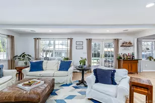 16 Ursular Ct, Smithtown, NY 11787 - Photo 15