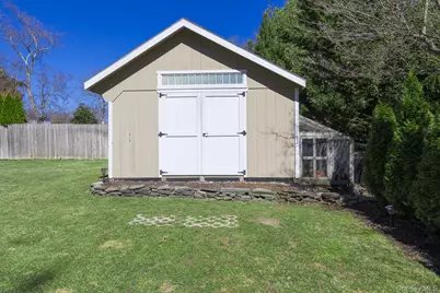 16 Ursular Court, Smithtown, NY 11787 - Photo 39