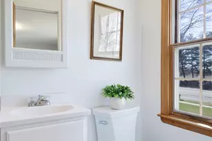 189 Rockaway Ave, Garden City, NY 11530 - Photo 37