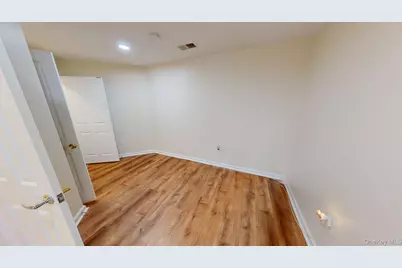 1109 Round Pointe Drive #1109, Haverstraw, NY 10927 - Photo 17