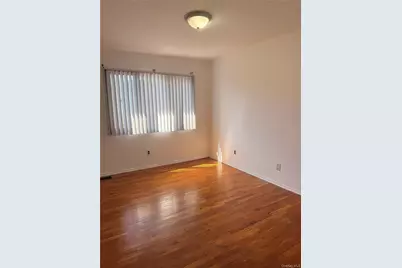 53 Kirkwood Road #Left, Port Washington, NY 11050 - Photo 11