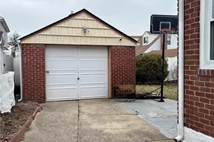 7 Catherine Ct, Elmont, NY 11003 - Photo 5