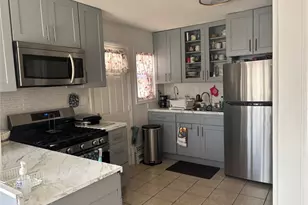 7 Catherine Ct, Elmont, NY 11003 - Photo 13