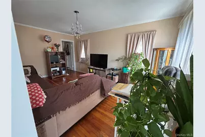 7 Catherine Court, Elmont, NY 11003 - Photo 15