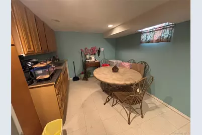 7 Catherine Court, Elmont, NY 11003 - Photo 31