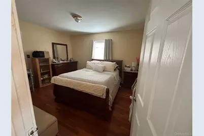 7 Catherine Court, Elmont, NY 11003 - Photo 17