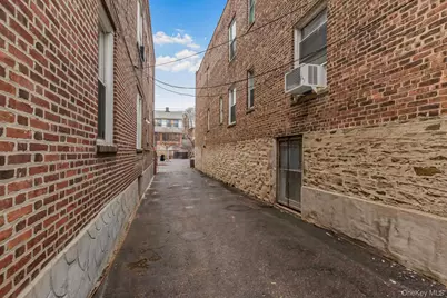 210 W 179th Street, Bronx, NY 10453 - Photo 9