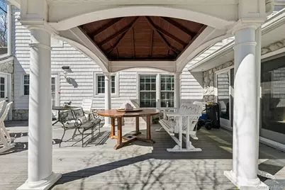 2 Three Pond Road, Smithtown, NY 11787 - Photo 25