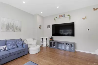 10 Weldon Lane, Farmingville, NY 11738 - Photo 13