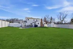 10 Weldon Ln, Farmingville, NY 11738 - Photo 25