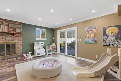 10 Weldon Lane, Farmingville, NY 11738 - Photo 17