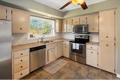 47 Deans Bridge Road, Somers, NY 10589 - Photo 15