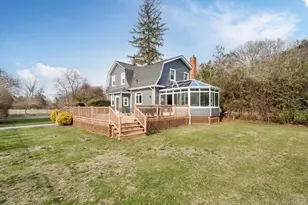 88 Astor Ave, Saint James, NY 11780 - Photo 13