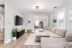 88 Astor Ave, Saint James, NY 11780 - Photo 7