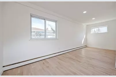 482 Harbor Drive, Cedarhurst, NY 11516 - Photo 19