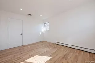 482 Harbor Dr, Cedarhurst, NY 11516 - Photo 29