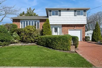 482 Harbor Drive, Cedarhurst, NY 11516 - Photo 1