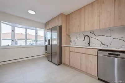 482 Harbor Drive, Cedarhurst, NY 11516 - Photo 17