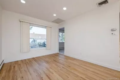 482 Harbor Drive, Cedarhurst, NY 11516 - Photo 9