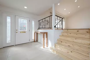 482 Harbor Dr, Cedarhurst, NY 11516 - Photo 3