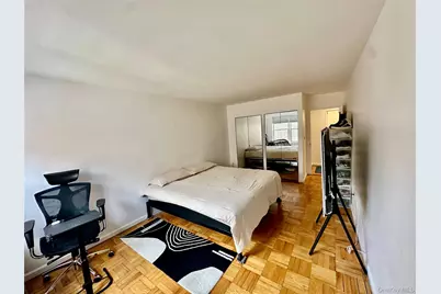 250 N Broadway #6J, Yonkers, NY 10701 - Photo 9