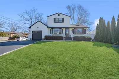 281 Breeze Avenue, Ronkonkoma, NY 11779 - Photo 3