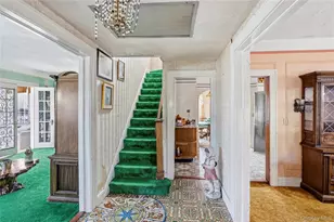 12-40 Beech Ct, College Point, NY 11356 - Photo 9