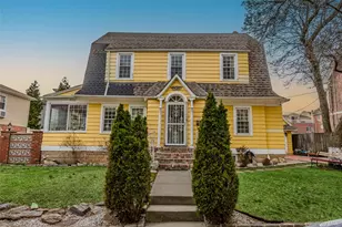 12-40 Beech Ct, College Point, NY 11356 - Photo 1