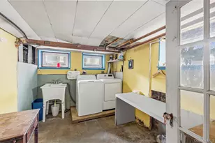 12-40 Beech Ct, College Point, NY 11356 - Photo 29